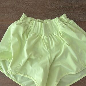 Lululemon 2inch short